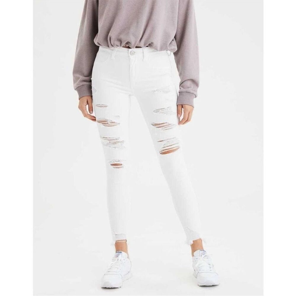 AEO White Wash Jeans Women 2 Super Hi Rise Denim Destroyed Blown Out Distressed